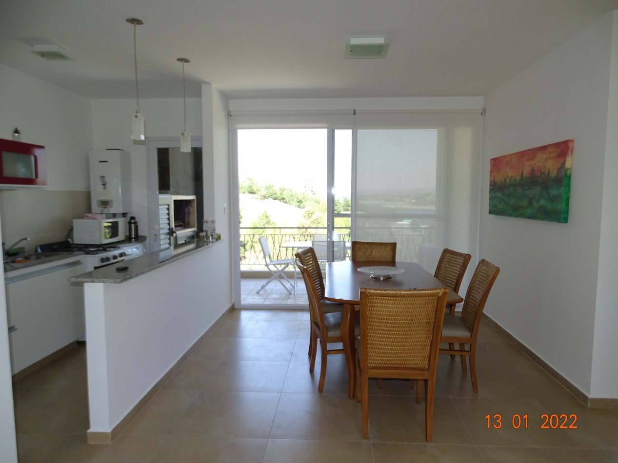 DPTO 2 DORM. FRENTE C/BALCON. COCHERA. VISTA IMPONENTE AL LAGO LOS MOLINOS. PILETA. AMENITIES. COMPLEJO MONTE MOLINOS. VILLA CIUDAD AMERICA.