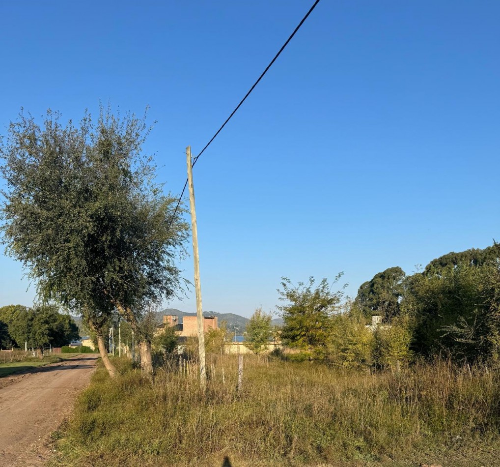 TRES TERRENOS JUNTOS 3.514M2-ESQUINA-A 100 MTS LAGO LOS MOLINOS. POTRERO DE GARAY-CORDOBA-ESCRITURA