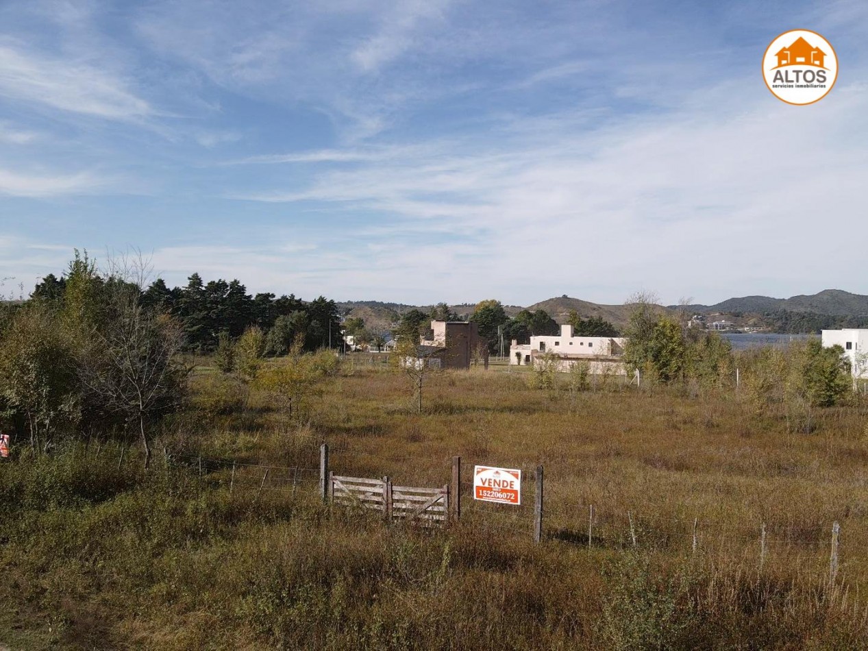 TRES TERRENOS JUNTOS 3.514M2-ESQUINA-A 100 MTS LAGO LOS MOLINOS. POTRERO DE GARAY-CORDOBA-ESCRITURA
