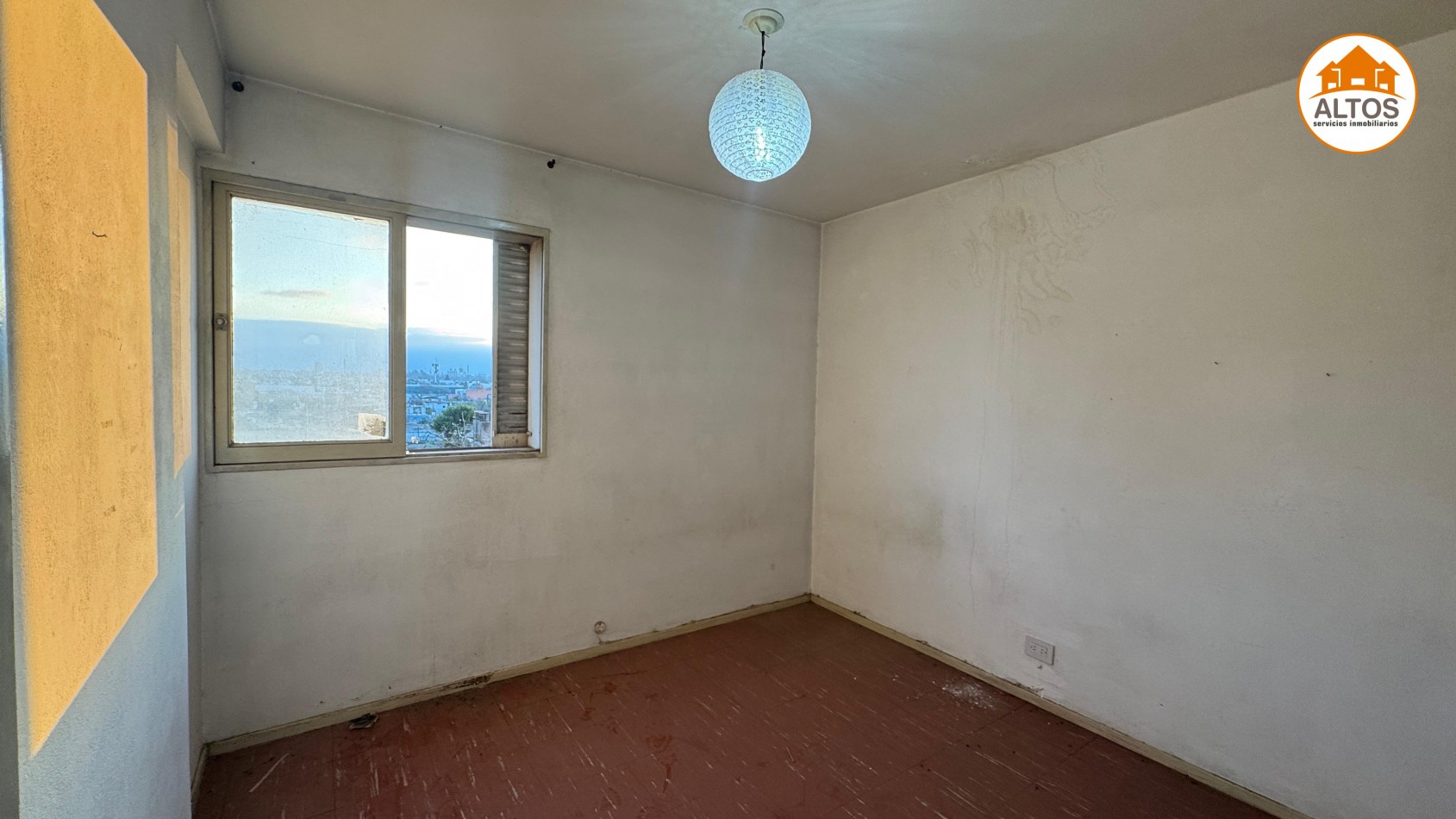DUPLEX 2 DORM. PISO 5. DESOCUPADO. ESCRITURA. COMPLEJO STABIO - SOBRE AV. SABATTINI AL 3.000