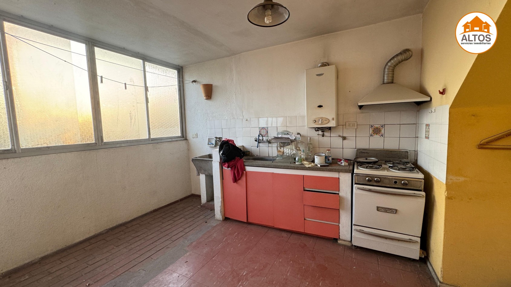 DUPLEX 2 DORM. PISO 5. DESOCUPADO. ESCRITURA. COMPLEJO STABIO - SOBRE AV. SABATTINI AL 3.000