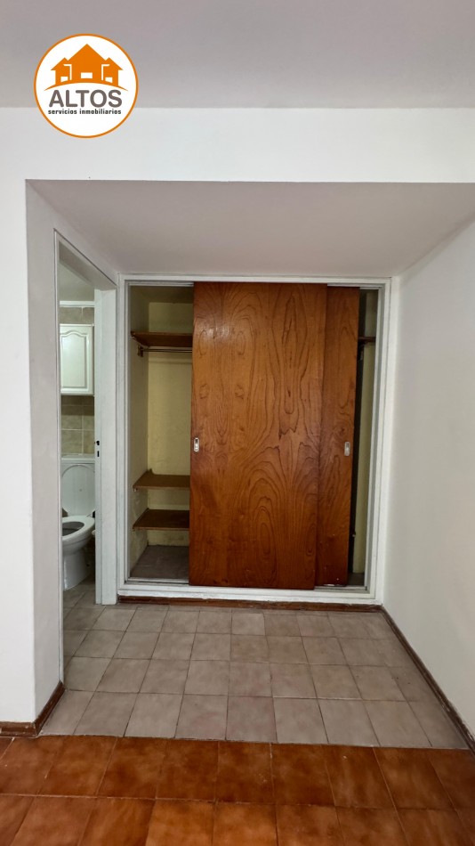 ALQUILO DPTO 1 DORM. BALCON. INTERNO. PISO 5. CASEROS 914 - BARRIO ALBERDI