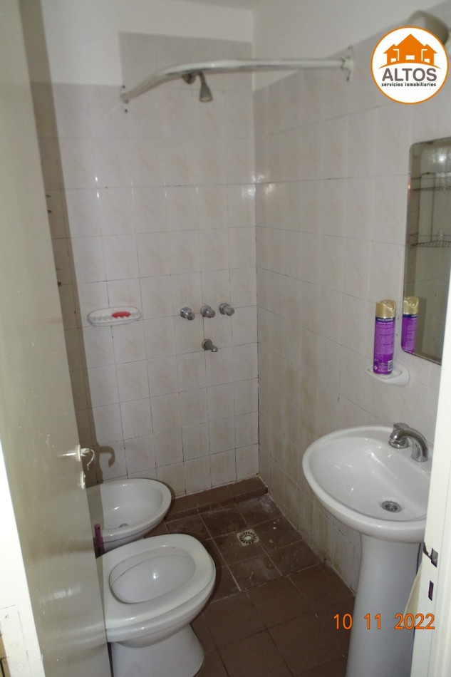 DPTO 1 DORM. FRENTE. PISO 5. DUARTE QUIROS AL 896. BARRIO ALBERDI. CORDOBA