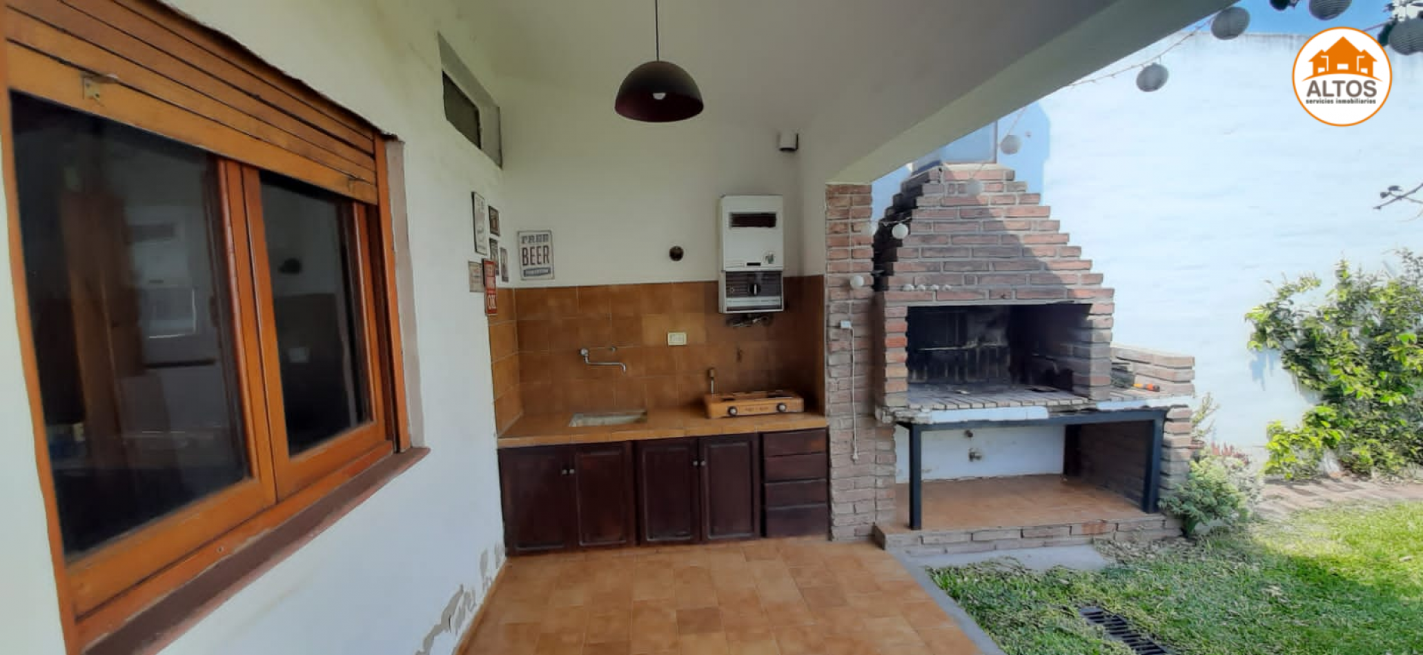 CASA 2 DORM. COCHERA. PATIO. SOBRE AV PATRIA AL 54. Bo ALTO GENERAL PAZ. CORDOBA. ESCRITURA