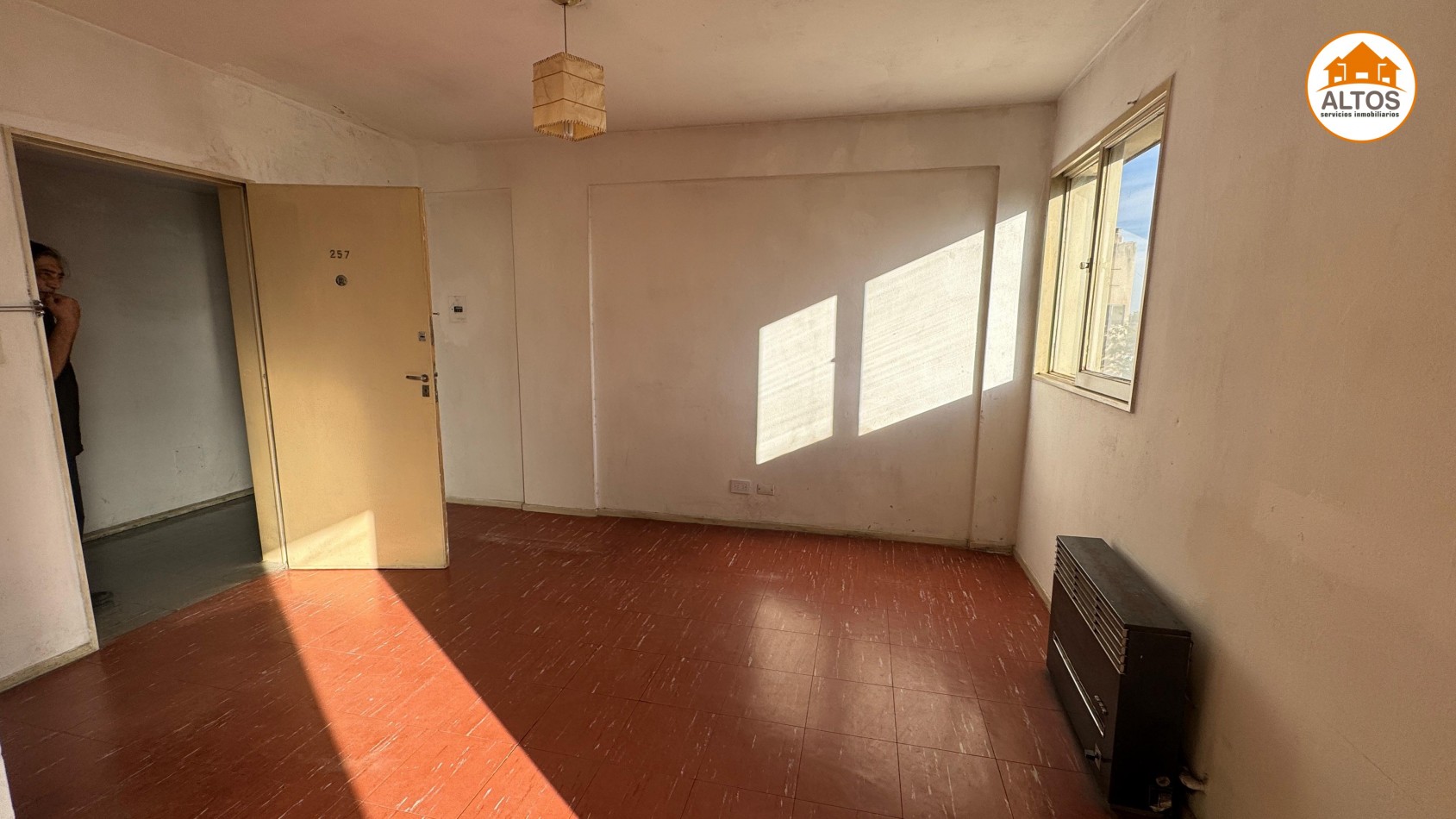 DUPLEX 2 DORM. PISO 5. DESOCUPADO. ESCRITURA. COMPLEJO STABIO - SOBRE AV. SABATTINI AL 3.000