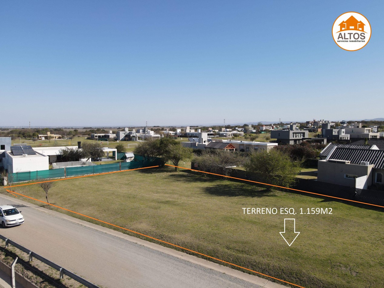 HERMOSO TERRENO ESQUINA 1.159M2 - BARRIO CERRADO LA CERCANIA -MENDIOLAZA - CORDOBA - CON ESCRITURA.