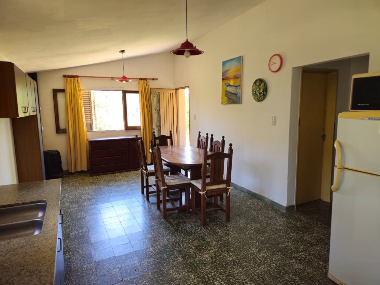 BARRIO LOS TALAS-SAN ISIDRO EN VILLA ANISACATE-CASA EN PLANTA BAJA ESQUINA, QUINCHO EN TERRENO DE 1.800m2 -CORDOBA-ESCRITURA